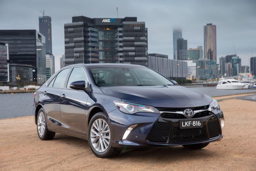  Toyota Camry Atara SL 2015 года  (фото 13 из 22)